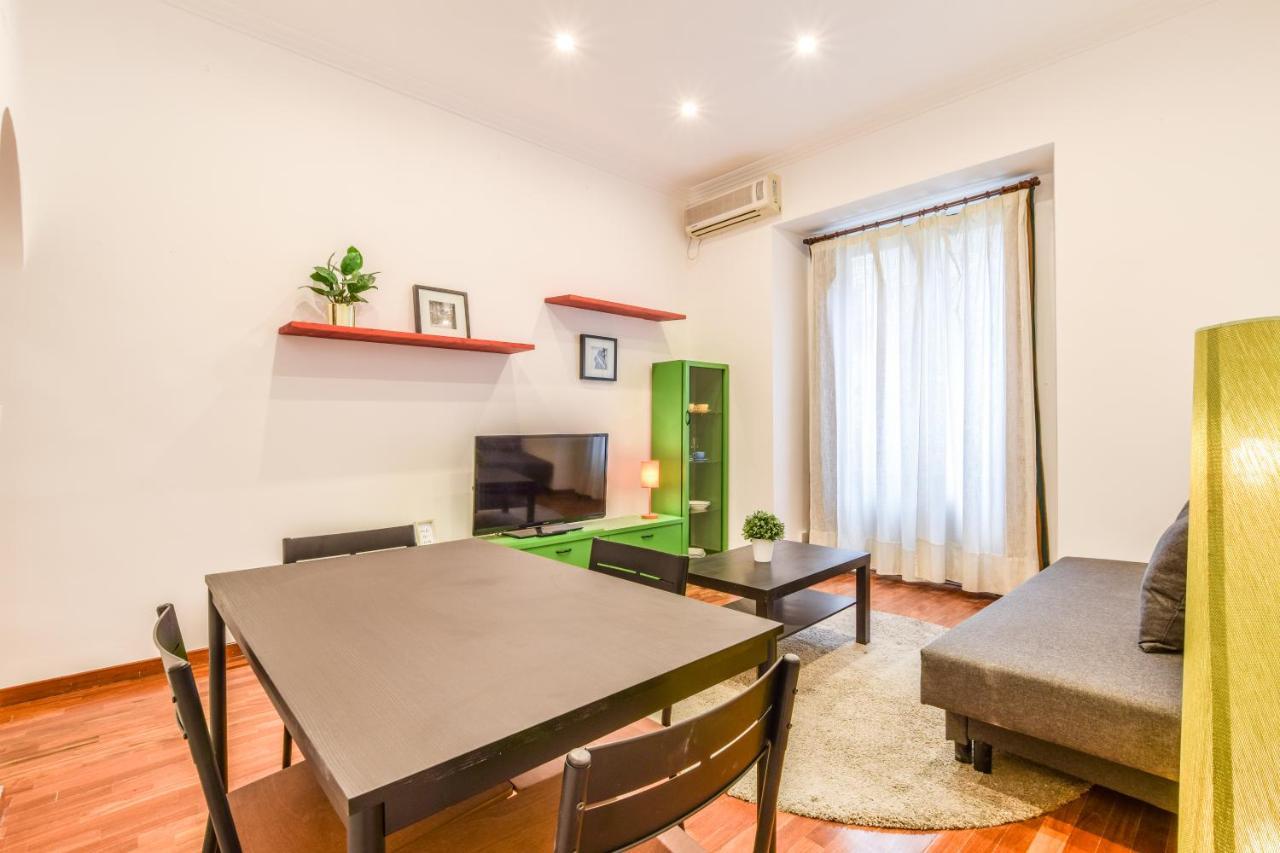 شقة مدريد  في Apartamento Puente De Segovia المظهر الخارجي الصورة