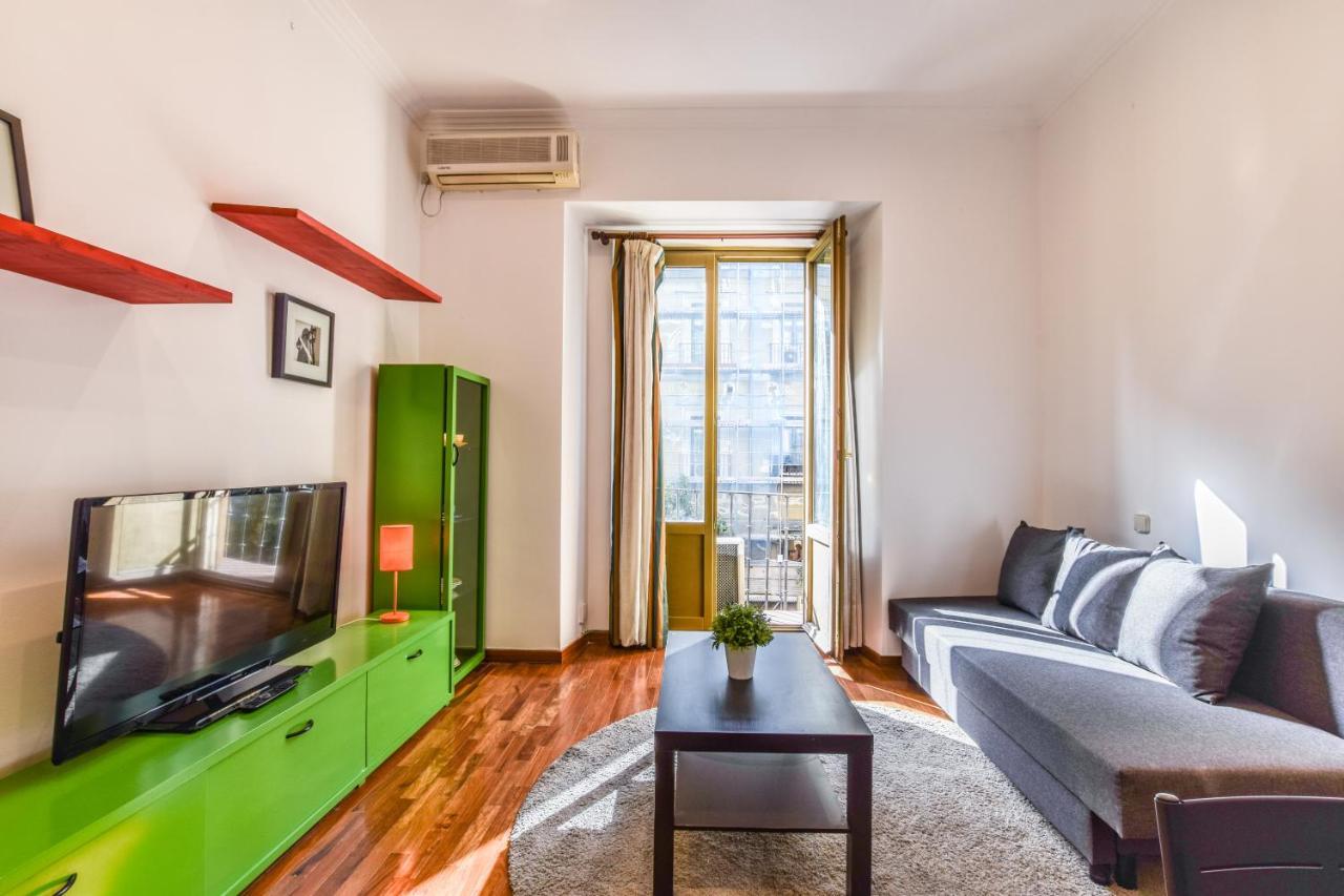 شقة مدريد  في Apartamento Puente De Segovia المظهر الخارجي الصورة