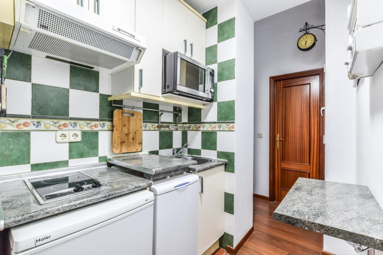 شقة مدريد  في Apartamento Puente De Segovia المظهر الخارجي الصورة