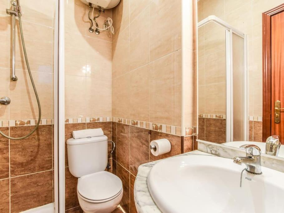 شقة مدريد  في Apartamento Puente De Segovia المظهر الخارجي الصورة